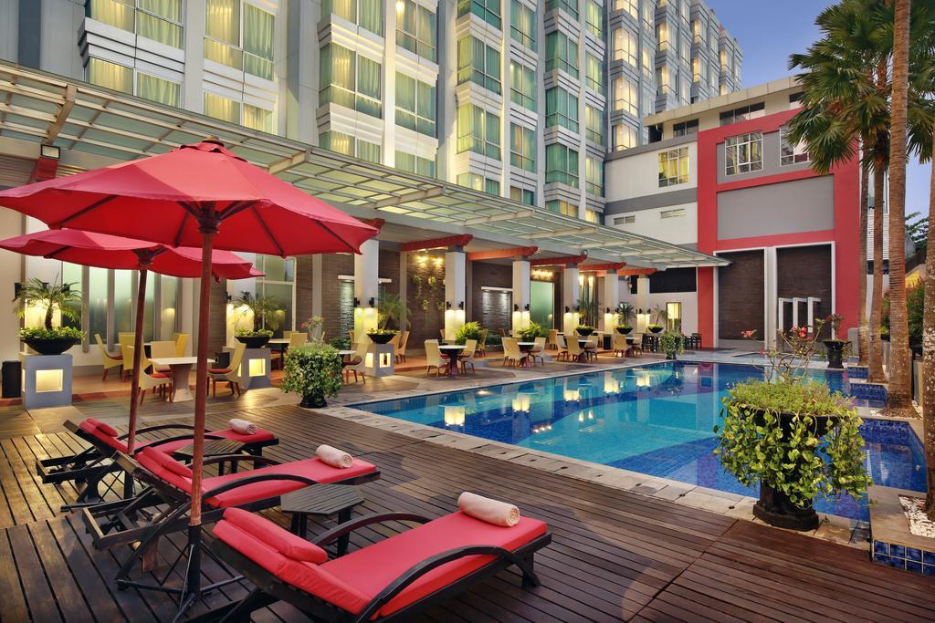 Mercure Pontianak City Center Exterior foto
